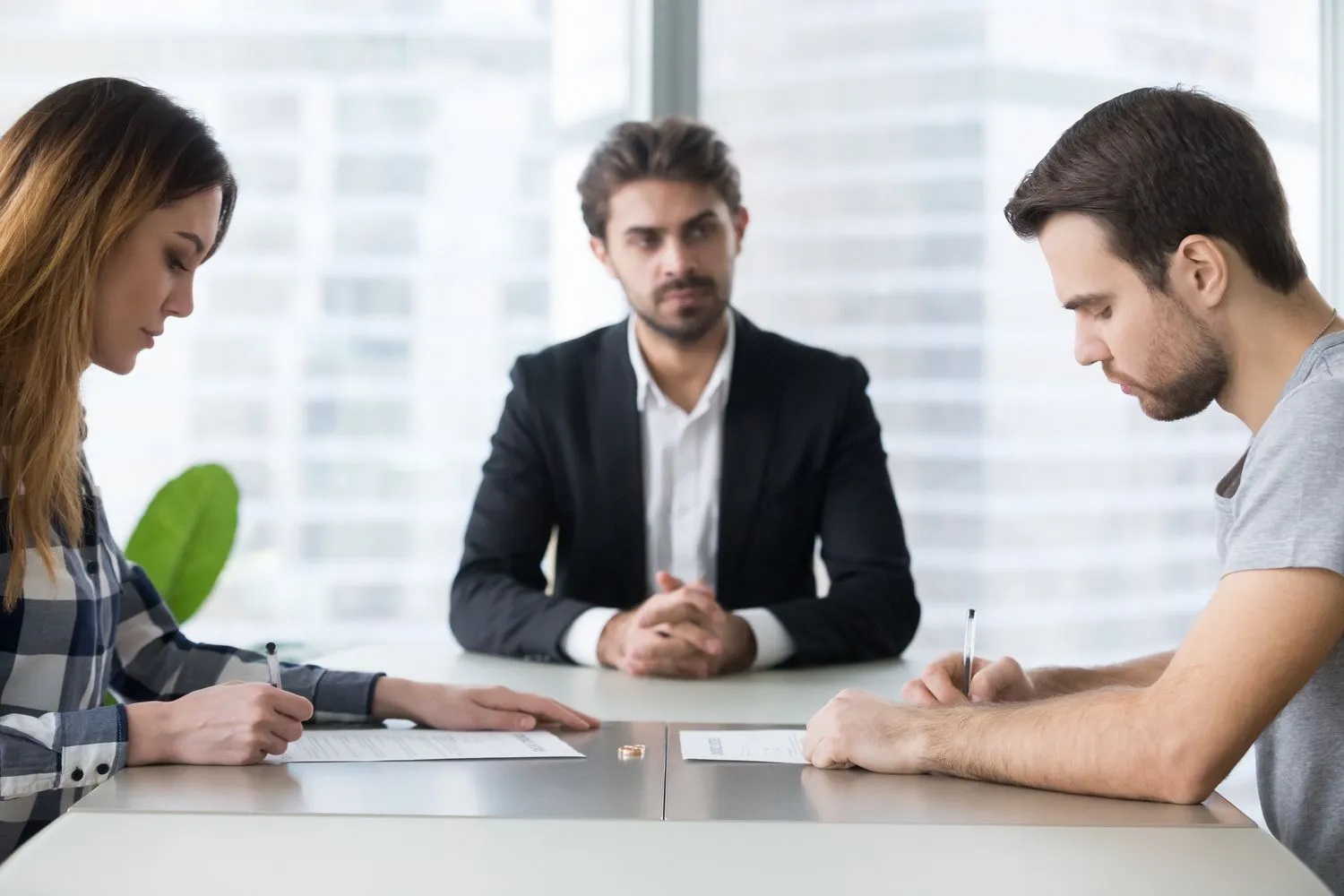How EH Mediation Guides Couples Toward Fair and Balanced Outcomes Poole